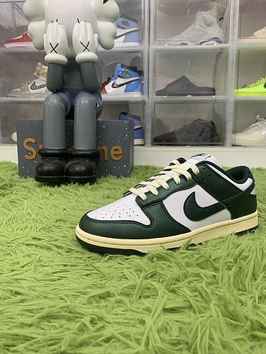 M batch Nike Dunk Low Vintage Green DQ8580 100