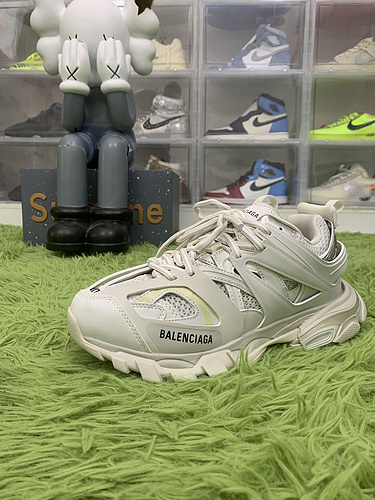 OK batch Balenciaga Track 542023 W1GB9 6509