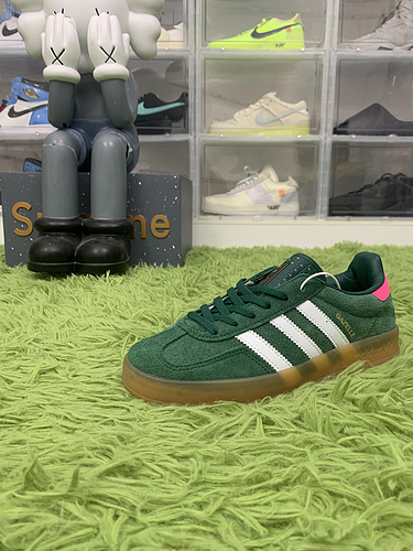 OG batch adidas Gazelle Indoor Collegiate Green Lucid Pink IG5929