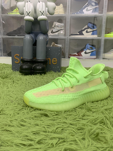 LW batch adidas Yeezy Boost 350 V2 Glow EG5293