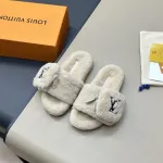 LV woolen slippers