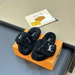 LV woolen slippers