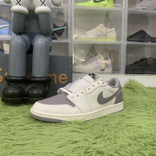 Jordan 1 Retro Low OG Atmosphere Grey