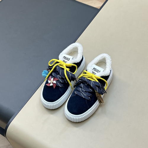 MM thick sole. Fleece single shoe