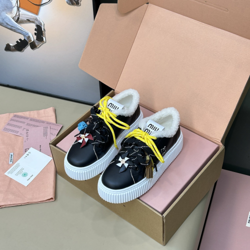 MM thick sole. Fleece single shoe