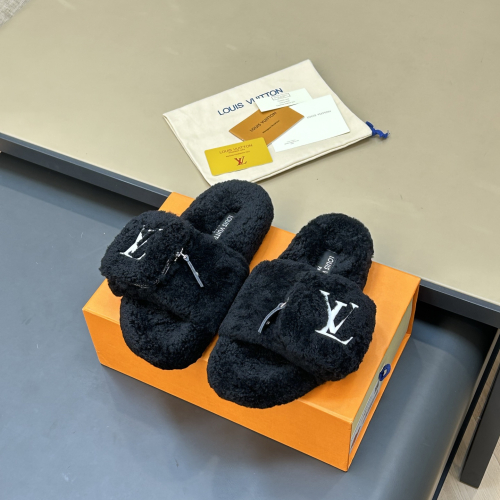 LV woolen slippers