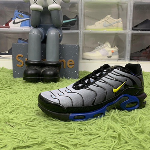 Nike Air Max Plus Kiss My Airs DJ4956-001