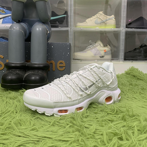 Nike Air Max Plus Utility Safety Orange Pure Platinum FJ4232-100