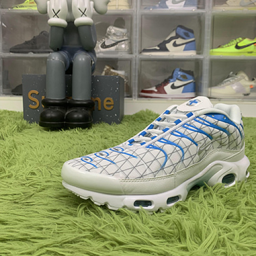 Nike Air Max Plus Marseille FQ2397 100