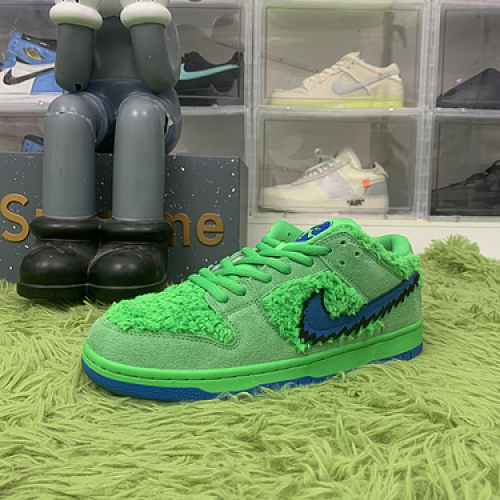 Nike SB Dunk Low Grateful Dead Bears Green CJ5378-300