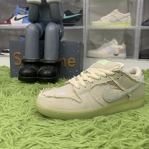 M batch Nike SB Dunk Low Mummy DM0774-111