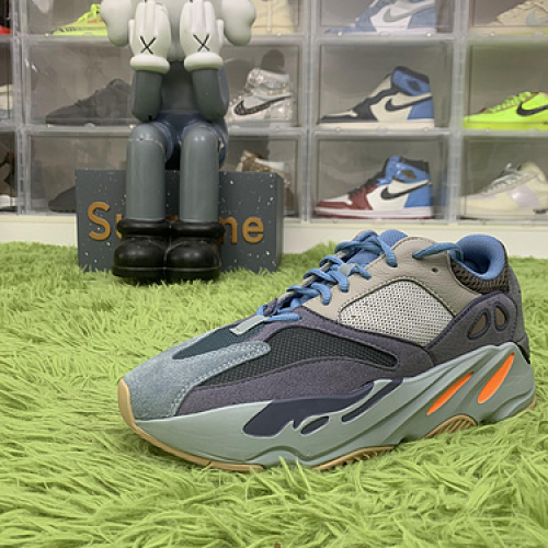 LW Batch adidas Yeezy Boost 700 Carbon Blue FW2498