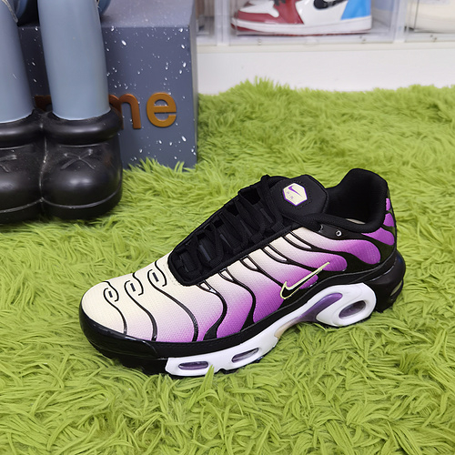 Nike Air Max Plus Bold Berry Citron Tint FN3485 001